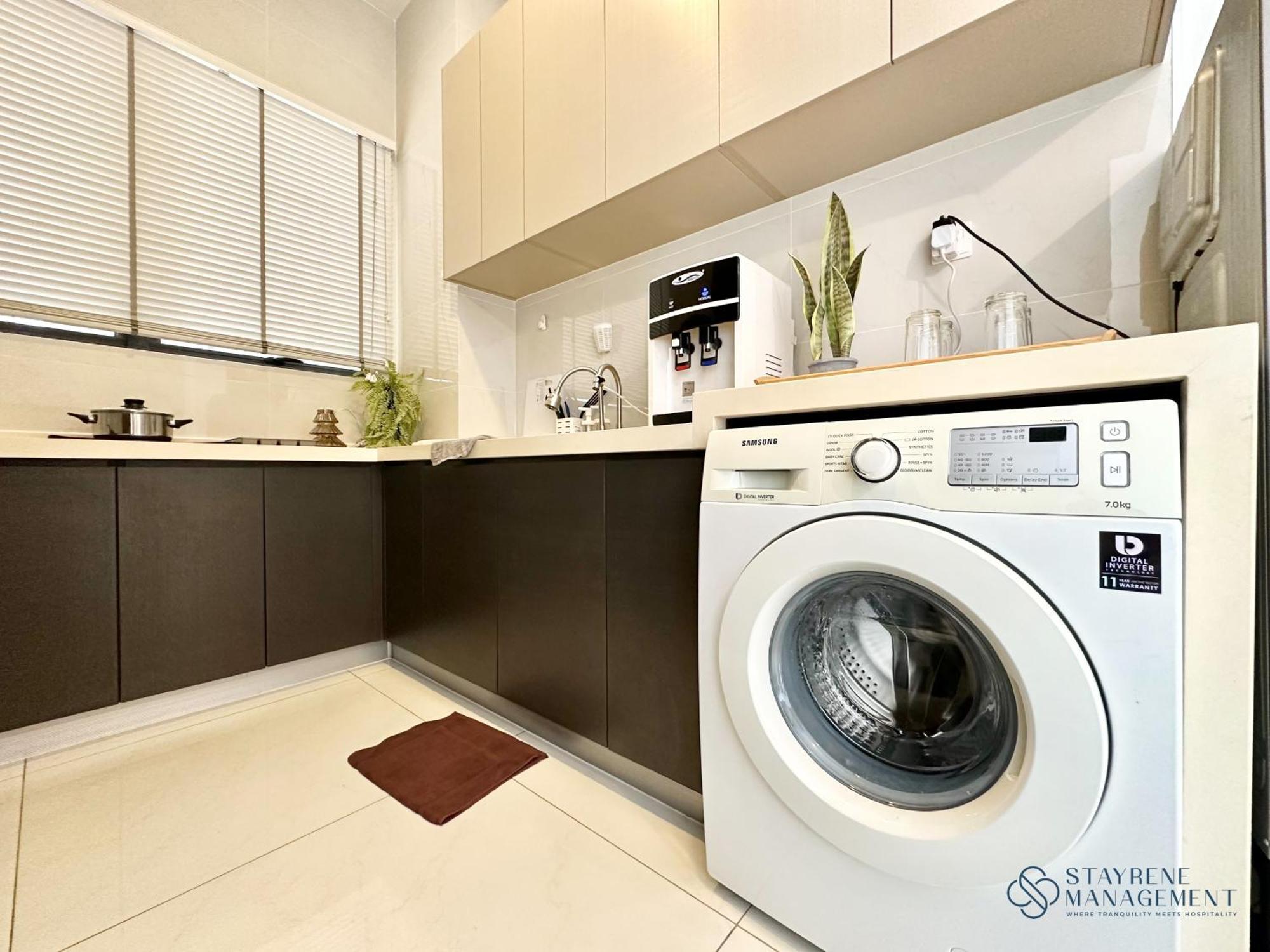 Country Garden Danga Bay Sea View By Stayrene Apartment